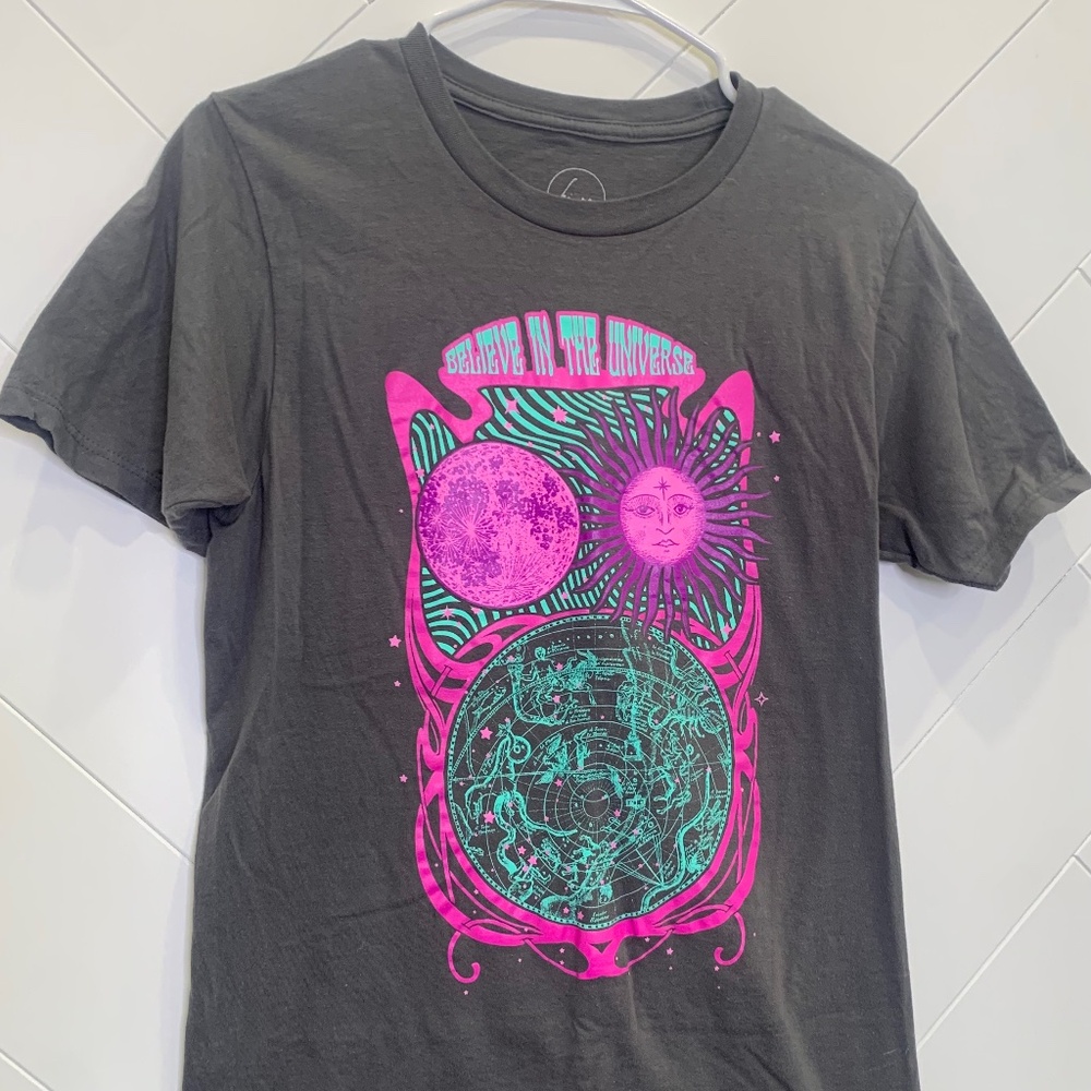 Basic Hi-Res “Believe in the Universe” Graphic Tee - Small in Women’s
